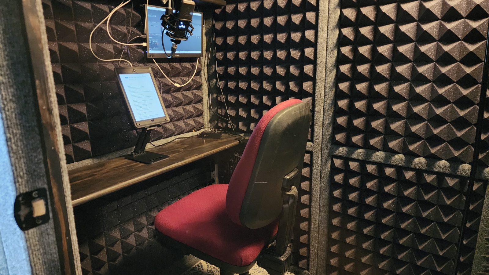 Narration booth